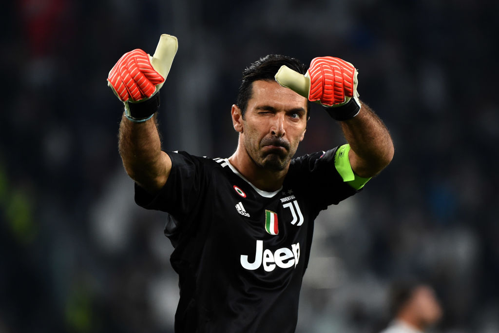 Buffon sẽ gắn bó với Juventus thêm 1 năm