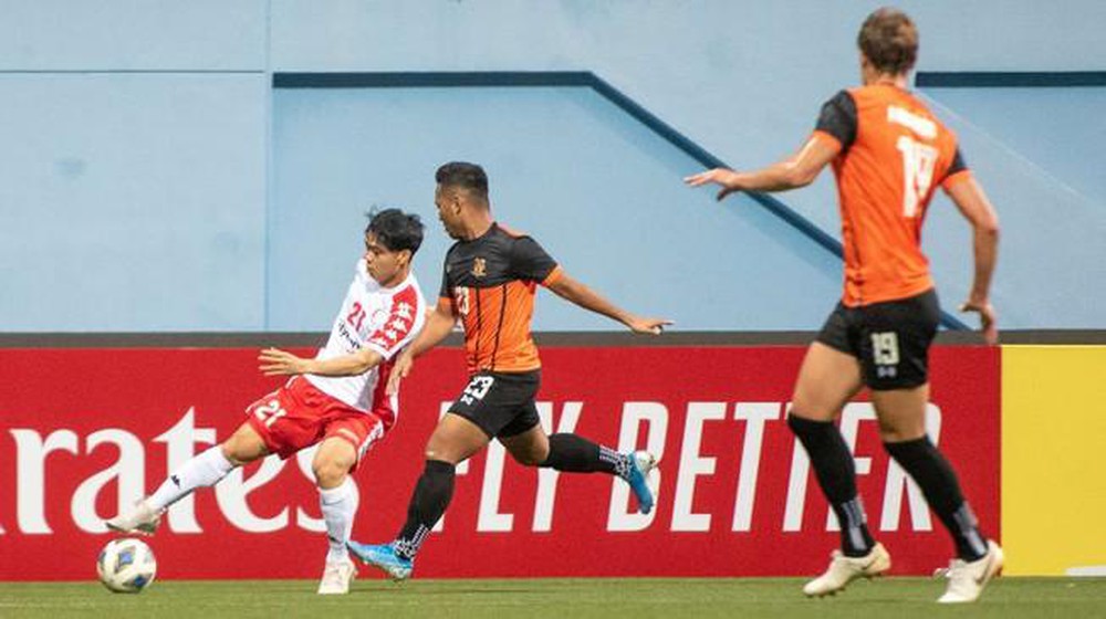 Công Phượng tỏa sáng giúp TP.HCM vượt qua Hougang United 