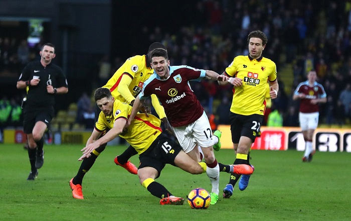 Soi kèo Burnley vs Watford, 01h00 ngày 6/2, Ngoại hạng Anh