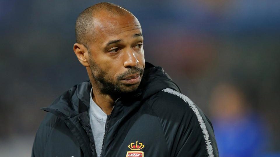 HLV Thierry Henry lên tiếng xin lỗi cầu thủ vì trót “giận cá chém thớt”