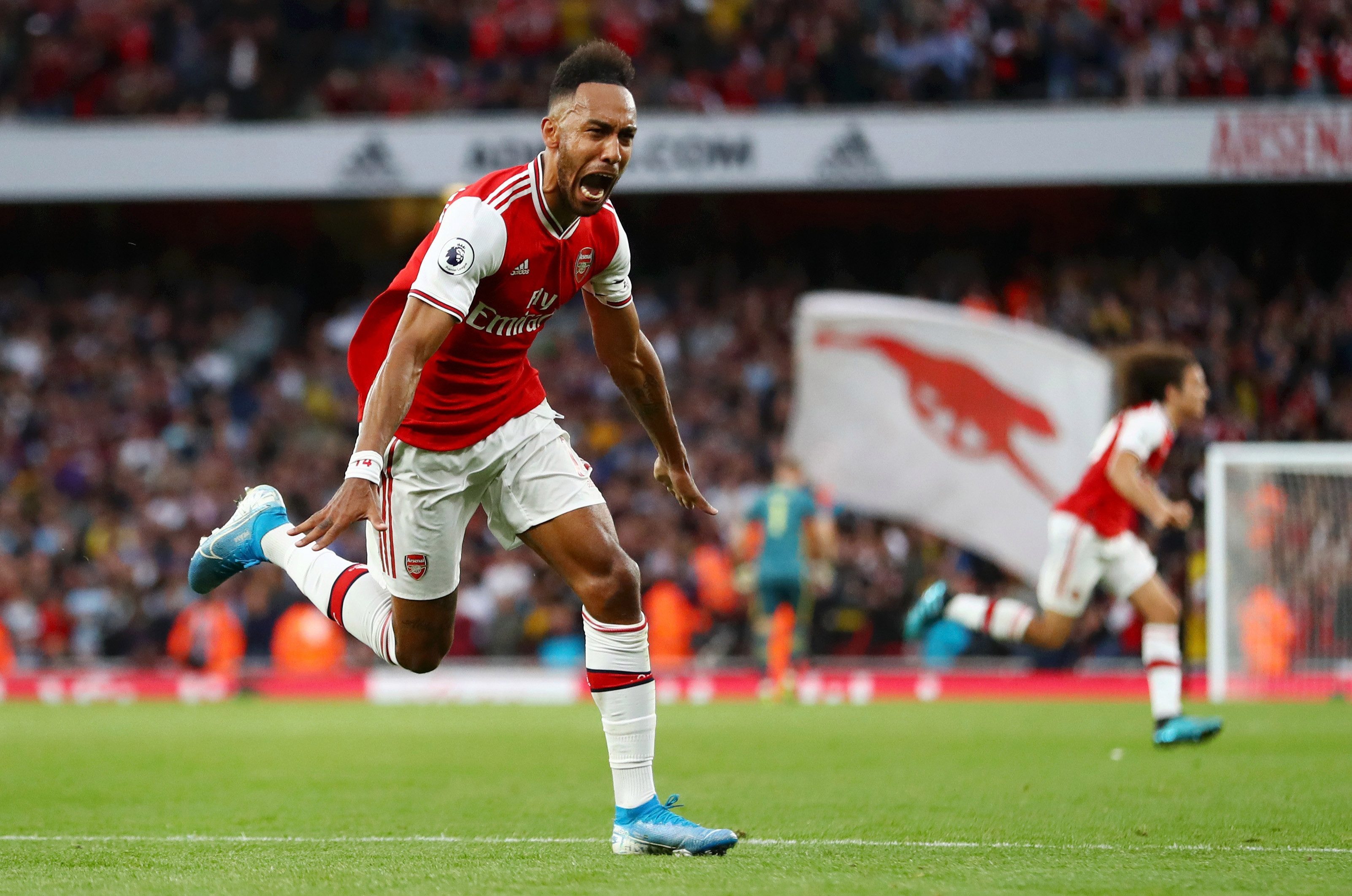 Aubameyang phát biểu cứng, fan Arsenal mừng thầm