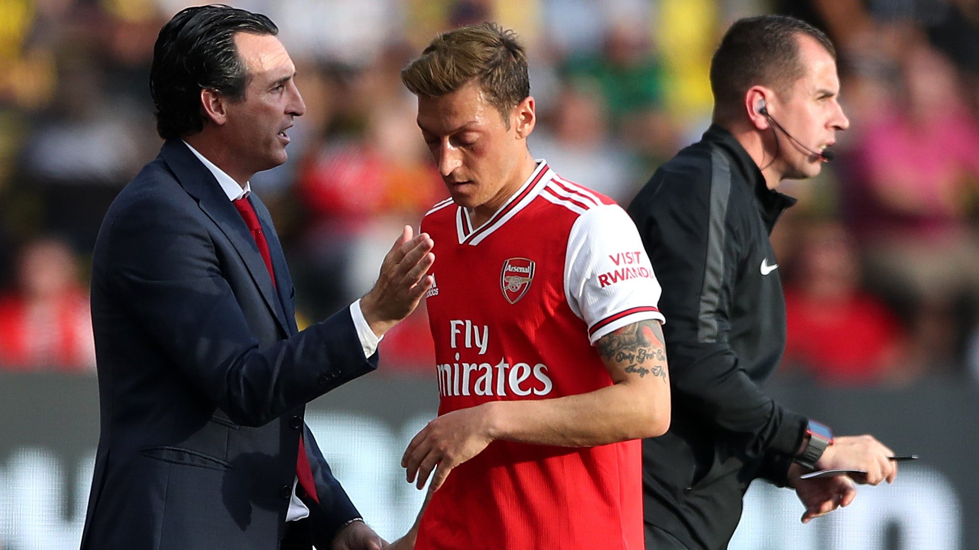 Công chưa hay, thủ chưa ổn, vị trí của Ozil – Mớ vấn đề chờ Emery cho lời giải