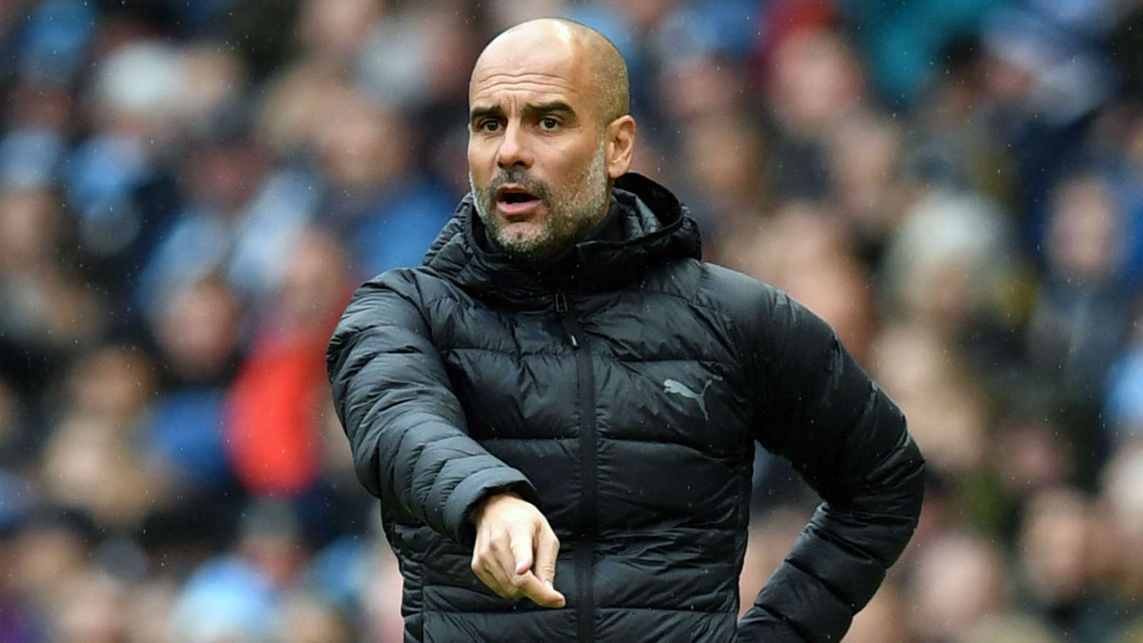 Đánh bại Aston Villa, HLV Pep Guardiola vẫn tỏ ra khó chịu với màn trình diễn của đội nhà