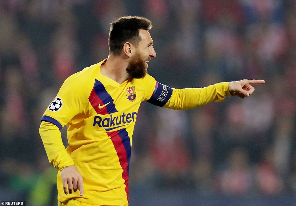 Messi lập kì tích “vô tiền khoáng hậu” trong ngày Barcelona chiến thắng