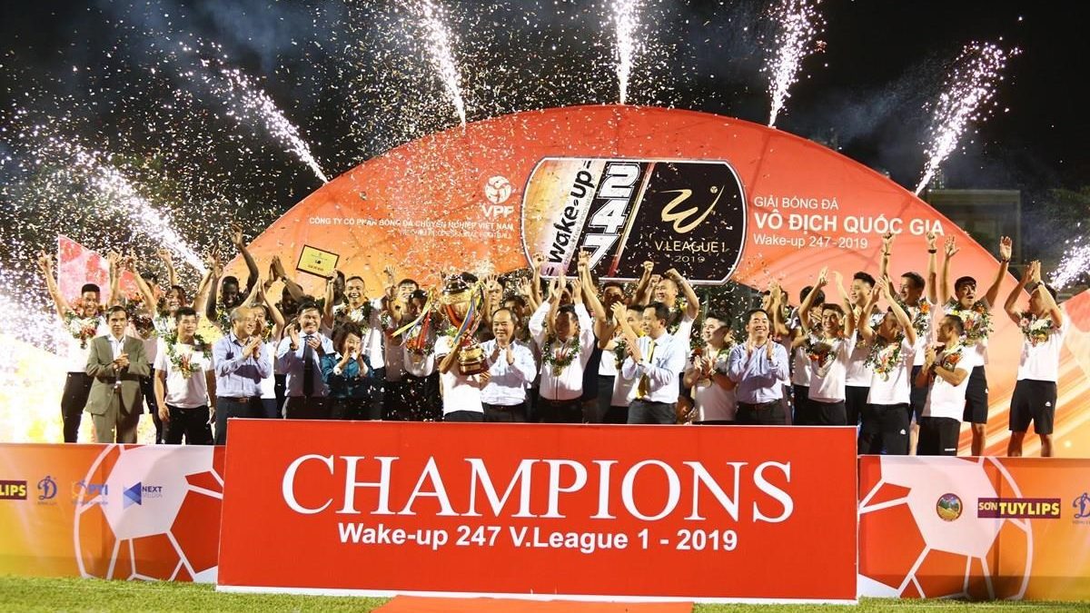 Nhìn lại hành trình vô địch V-League 2019 đầy tự hào của Hà Nội FC