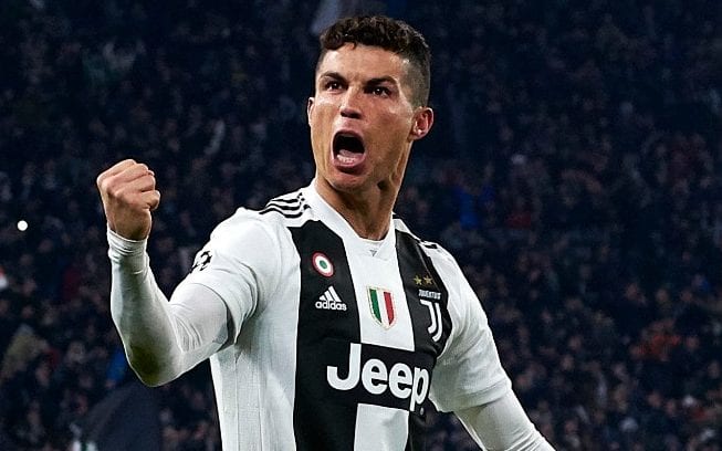 Ronaldo đổi ý định giải nghệ, muốn giành cú ăn ba cùng Juventus