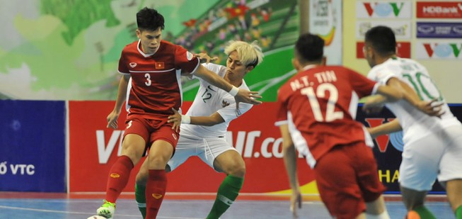 Phung phí cơ hội, ĐT futsal Việt Nam suýt “ôm hận” trước Indonesia