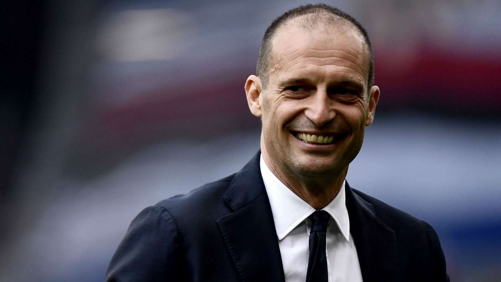 Allegri được khuyên nên tới MU thay vì Bayern