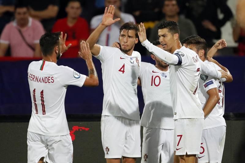 Lịch thi đấu vòng loại Euro 2020 hôm nay 14/11: Bồ Đào Nha cần 3 điểm