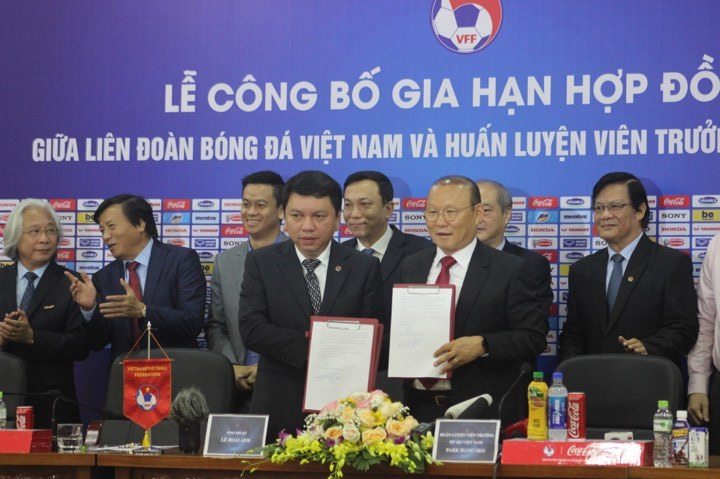 Báo Hàn: “Mức lương của HLV Park được thống nhất giữ bí mật”