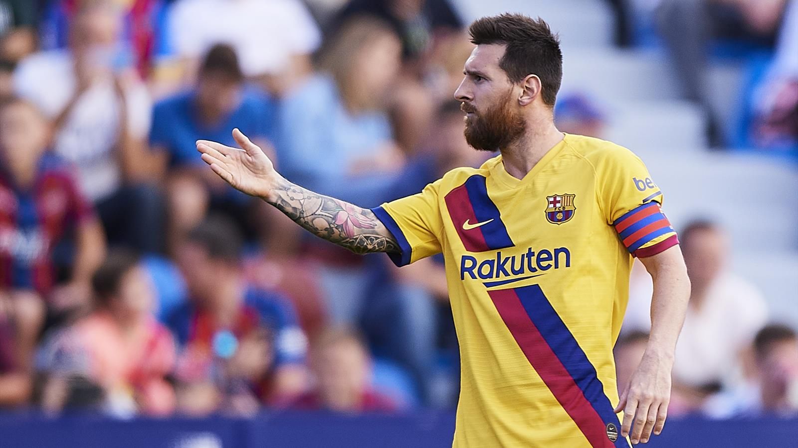 Messi lập thêm kỷ lục mới trong ngày Barcelona thua sốc