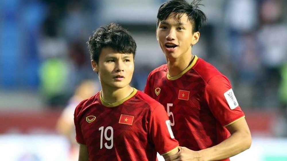 Hi hữu: FIFA và AFC nhầm lẫn tai hại giữa Quang Hải và Văn Hậu