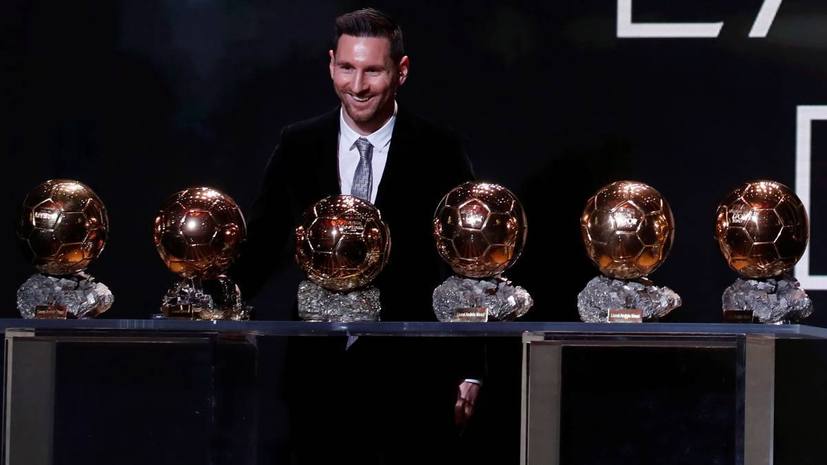 Messi giành quả bóng vàng 2019, chính thức phá một kỷ lục