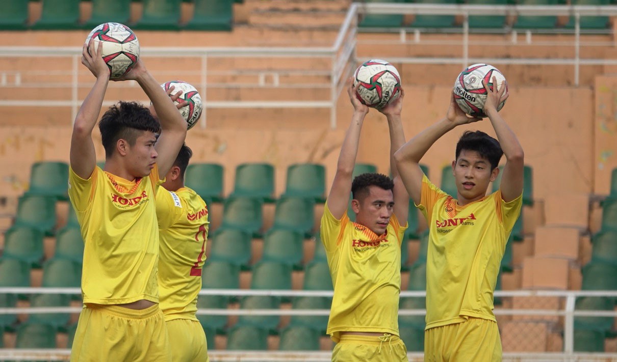 2 gương mặt nào của U23 Việt Nam sẽ bị loại vào phút chót?