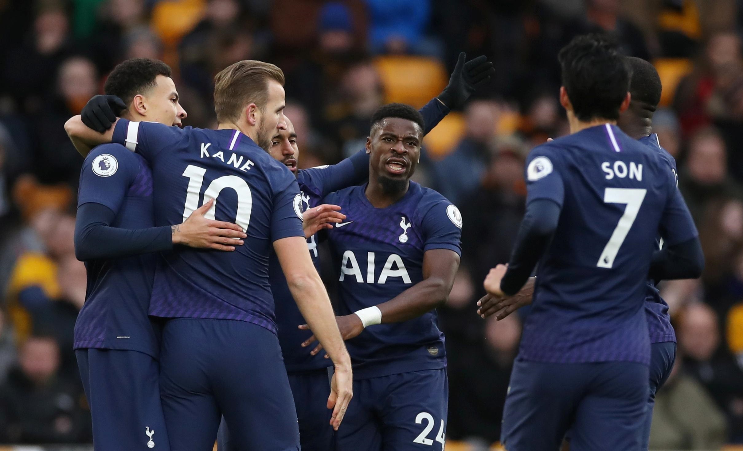 Kết quả Ngoại hạng Anh tối 15/12: Tottenham thắng khó, MU chật vật giành 1 điểm