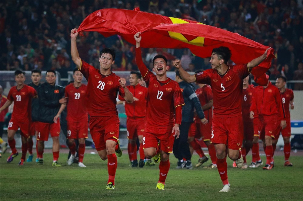 Điểm tin bóng đá tối 31/12: Việt Nam được AFC vinh danh, MU đón viện binh khủng