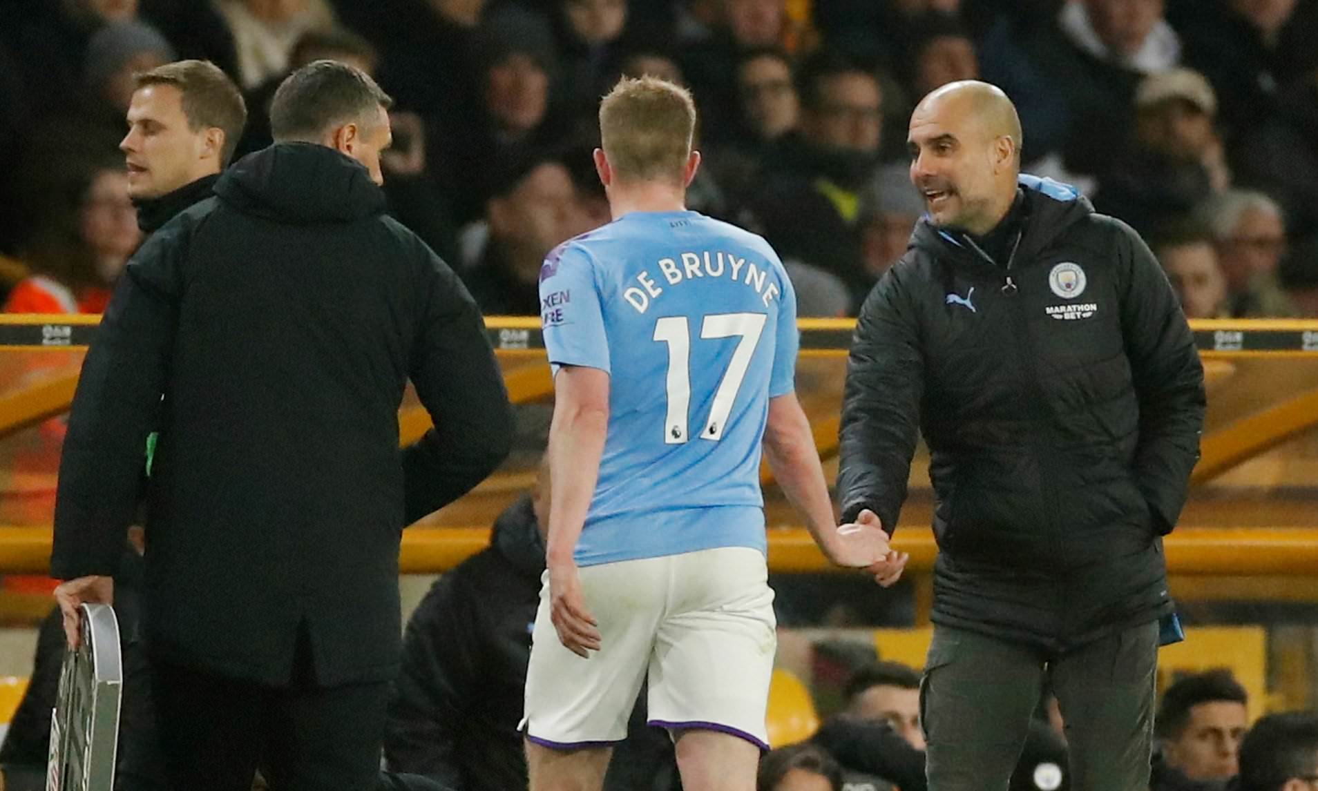 Guardiola giải thích lý do rút De Bruyne ra sân ở trận thua của Man City