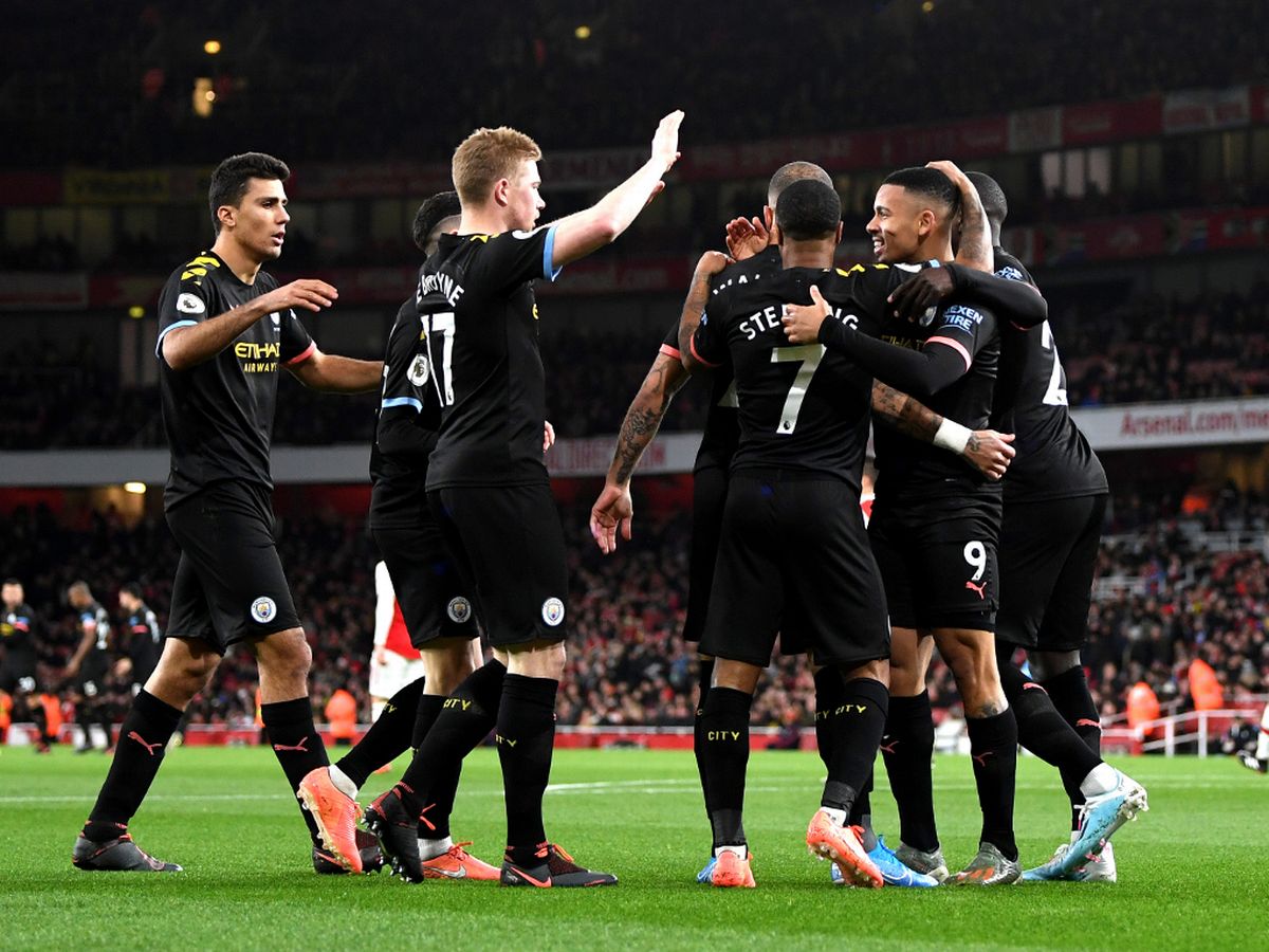Man City thắng thuyết phục Arsenal, Guardiola không quên “đá xoáy” MU