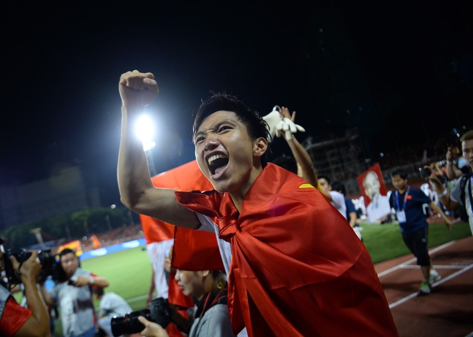 Văn Hậu tỏa sáng ở Sea Games, báo Hà Lan yêu cầu Heerenveen cho ra sân