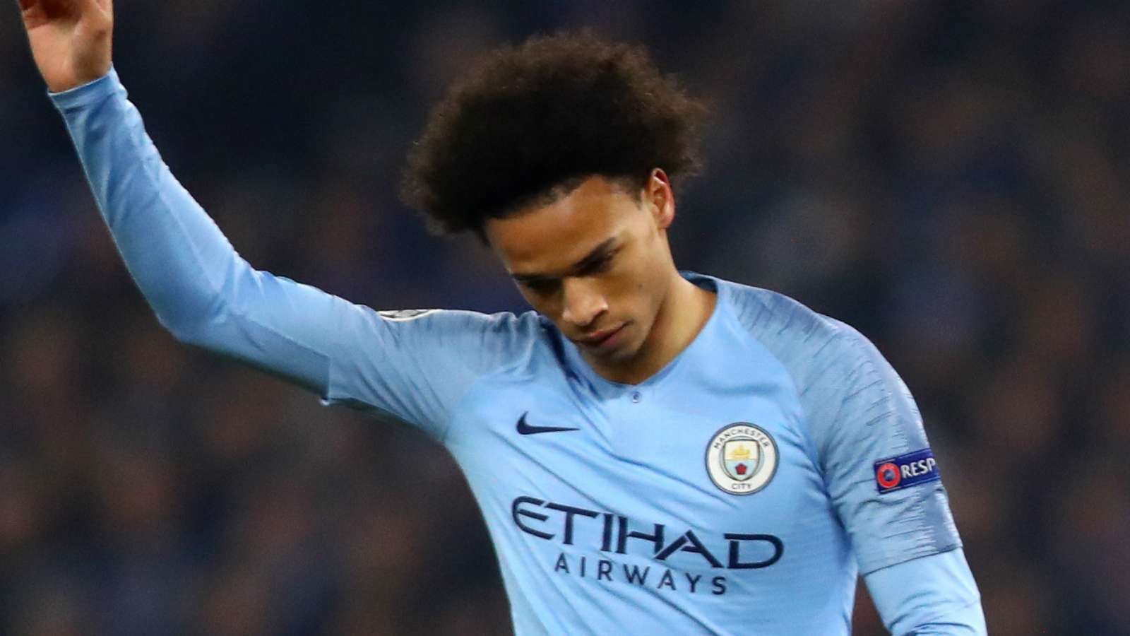 Ghi bàn quan trọng, Leroy Sane vẫn không cảm thấy vui