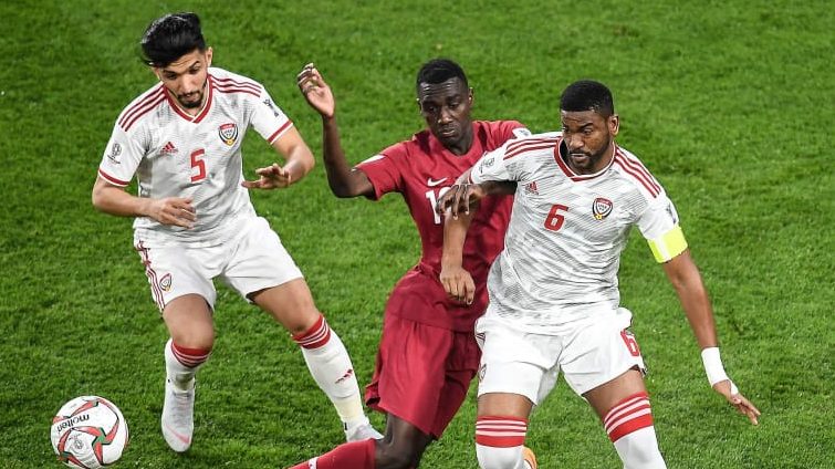 Không ăn được thì đạp đổ, UAE quyết “đá” Qatar khỏi trận chung kết Asian Cup