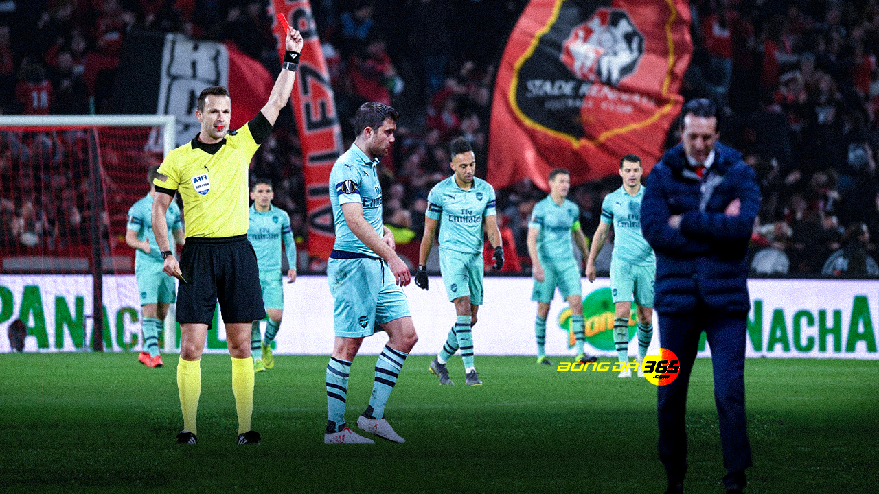 Thi đấu với 10 người, Arsenal bất ngờ thất bại trước Rennes