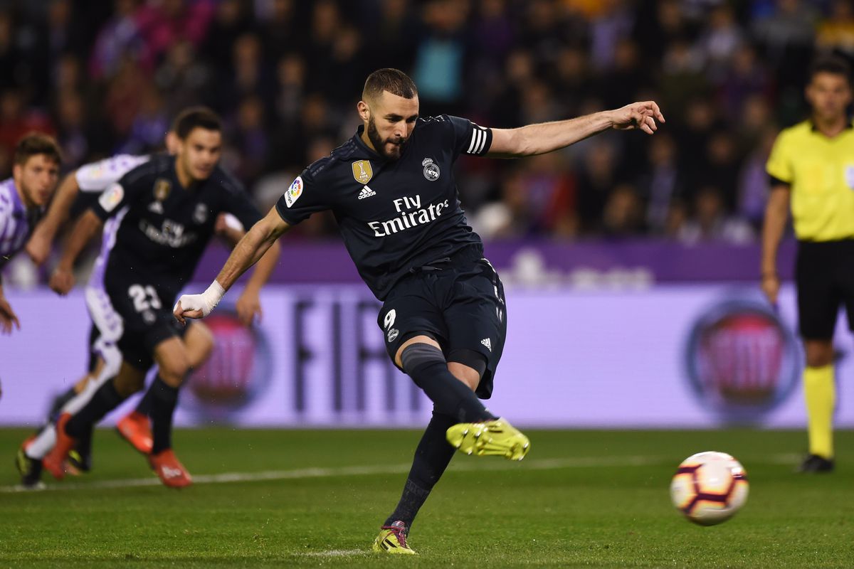 Không chỉ tỏa sáng, Benzema còn đốn tim fan với hành động đặc biệt