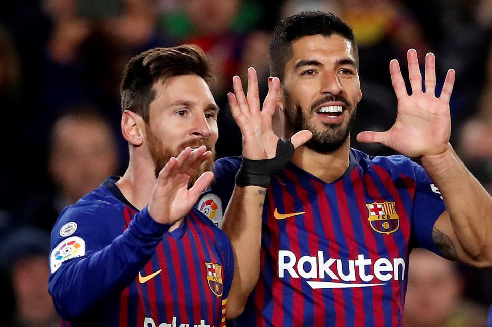 Messi và Suarez cắt ngắn kỳ nghỉ, chuẩn bị đại chiến với Arsenal