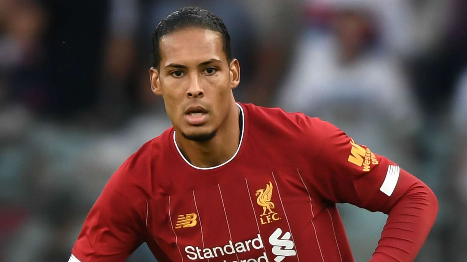 Van Dijk: “Tôi rất vinh dự khi là ứng cử viên cho Quả bóng Vàng nhưng…”