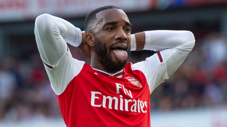 Lacazette báo tin sét đánh cho các CĐV Arsenal