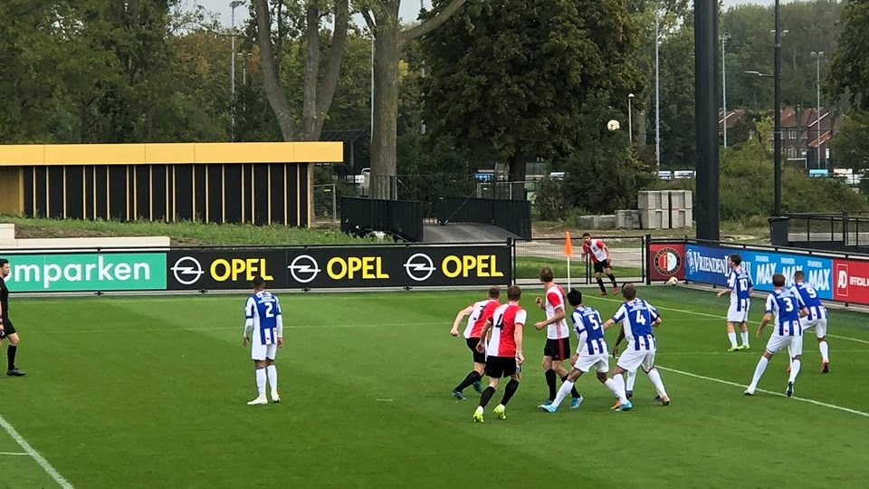 Nóng: Văn Hậu được đá chính trận gặp U.21 Feyenoord Rotterdam