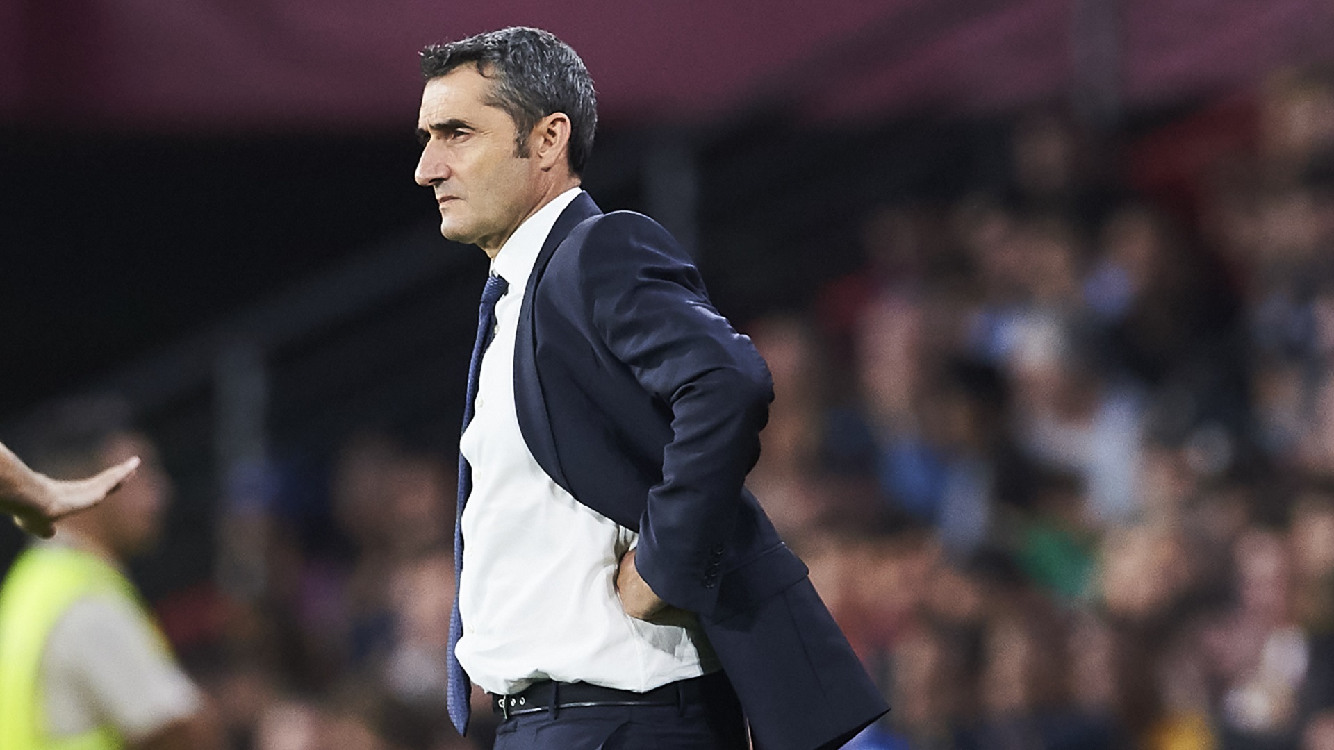 Valverde bị yêu cầu từ chức, lãnh đạo Barcelona chính thức xác nhận tương lai