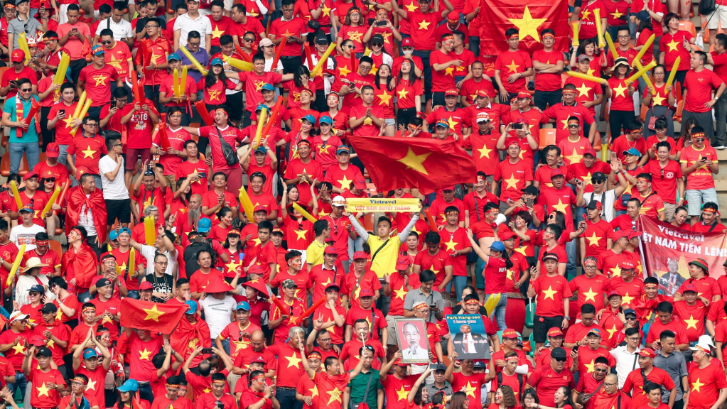 Bóng đá Đông Nam Á ngả mũ thán phục bóng đá Việt Nam