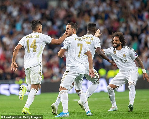 NÓNG: Real Madrid xác nhận 2 sao dương tính Covid-19