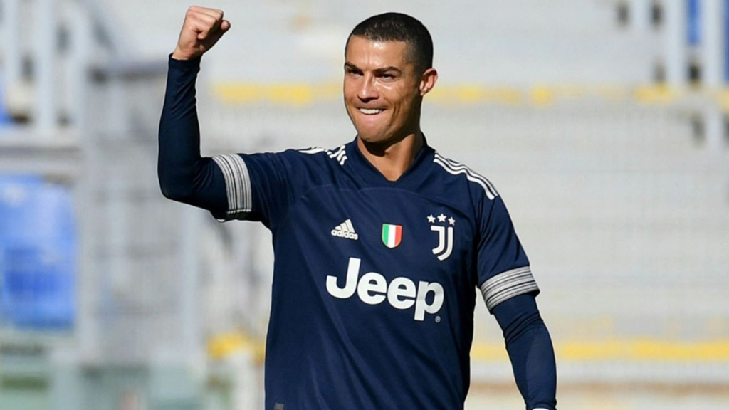 Ronaldo lập kỳ tích, Juventus vẫn đánh rơi chiến thắng