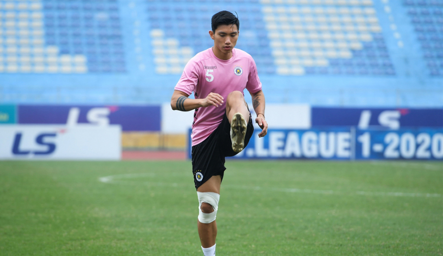 Hà Nội FC lên tiếng về chấn thương của Văn Hậu