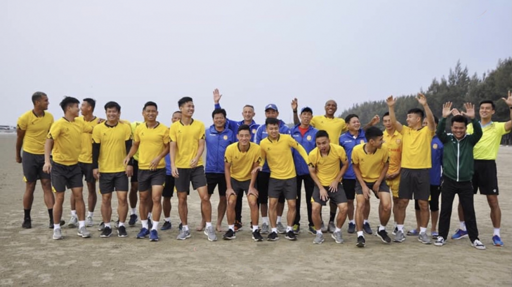 Chưa đá V-league 2021, DNH Nam Định đã bỏ xa các đối thủ