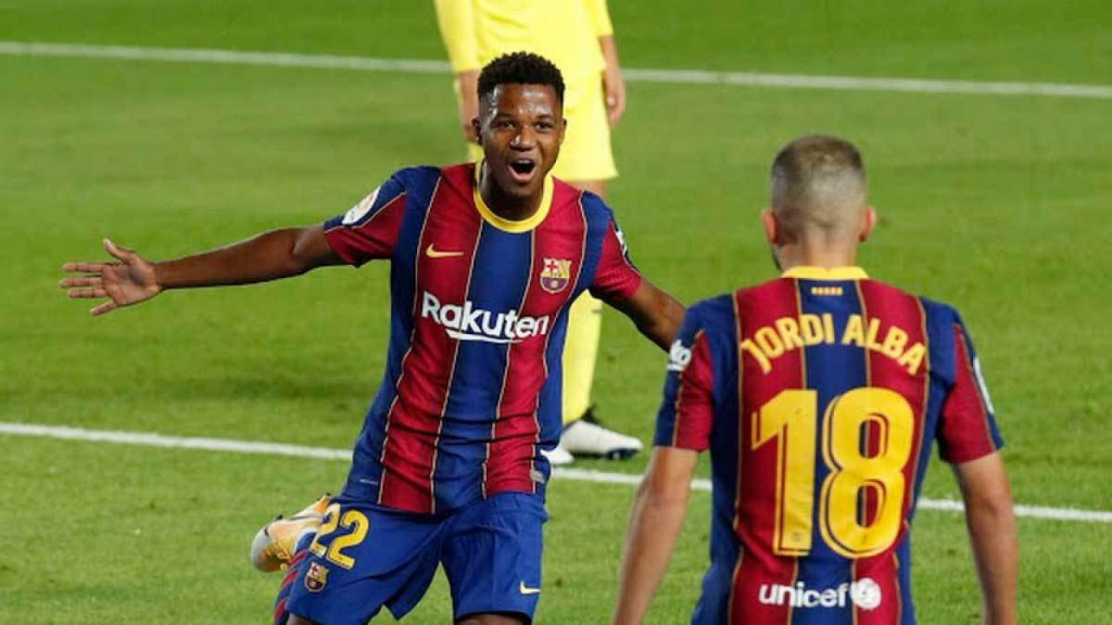 Điểm tin bóng đá tối 15/12: Sao Barcelona được vinh danh, Viettel lên tiếng vụ chiêu mộ Cabaye