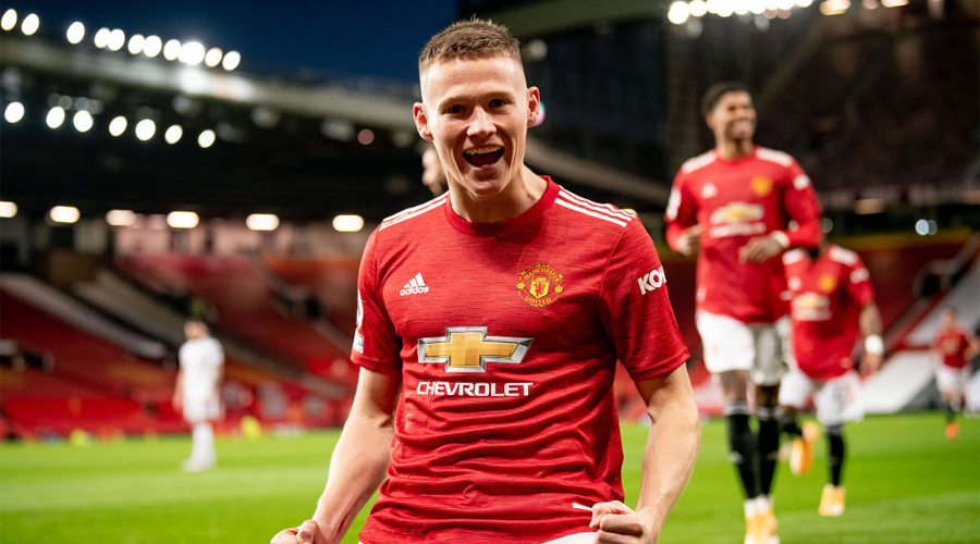 Hóa quái thú giúp MU thắng Leeds, McTominay lập kỷ lục chưa từng có