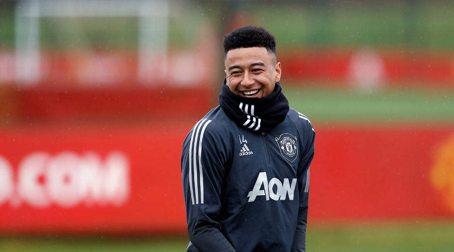 MU bất ngờ trói chân Jesse Lingard