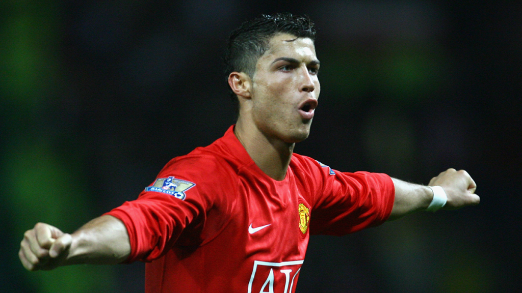 Vượt mặt các huyền thoại, Ronaldo được vinh danh tại Ngoại hạng Anh