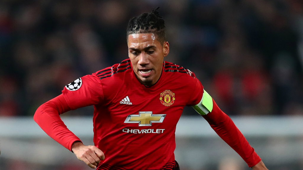 Tương lai của Chris Smalling ở MU sắp được phán quyết