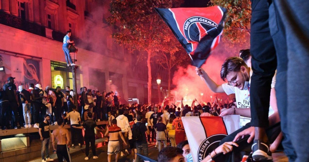 Cảnh sát Marseille cấm người dân mặc áo PSG trong đêm chung kết Cúp C1