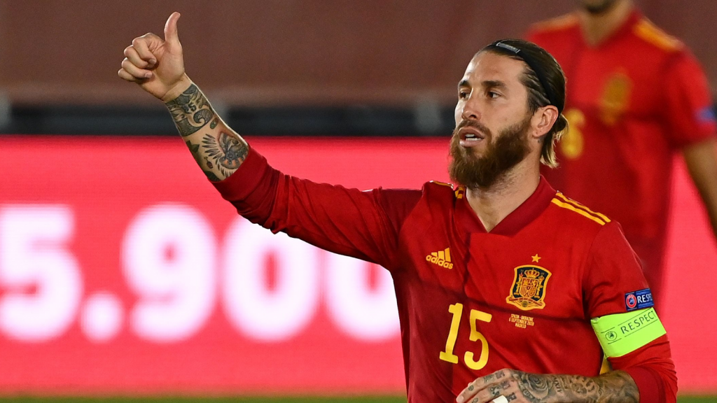 Lập cú đúp cho Tây Ban Nha, Ramos ghi tên vào lịch sử