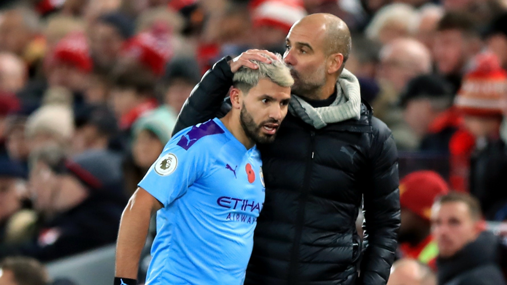 Guardiola xác nhận, Man City đón tin không vui về Aguero