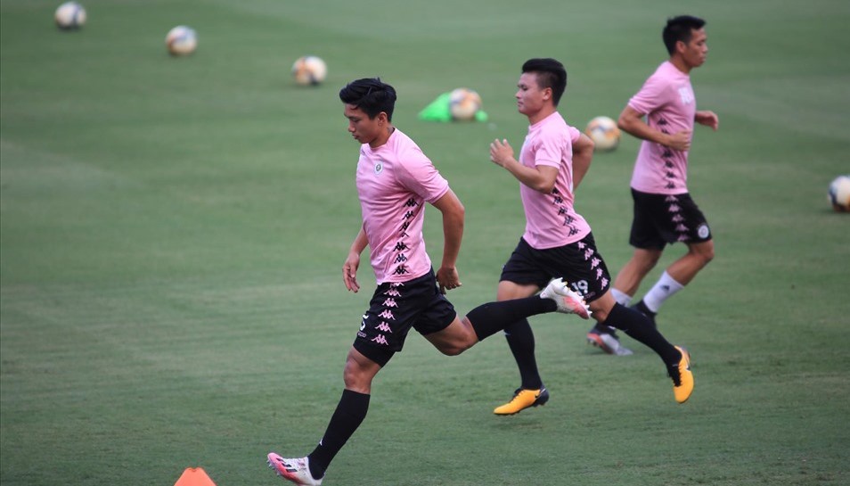 Hà Nội FC đang vào “phom” khi có Văn Hậu