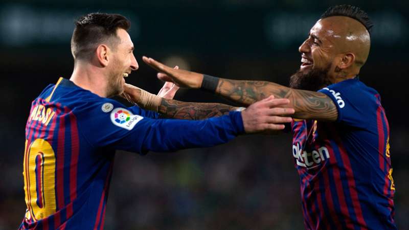 Messi gửi thông điệp chia tay cảm động đến Arturo Vidal