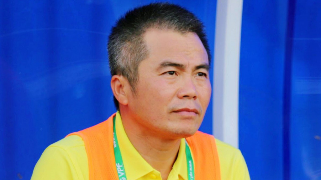 “Mourinho” Việt Nam thừa nhận mệt mỏi vì V-league