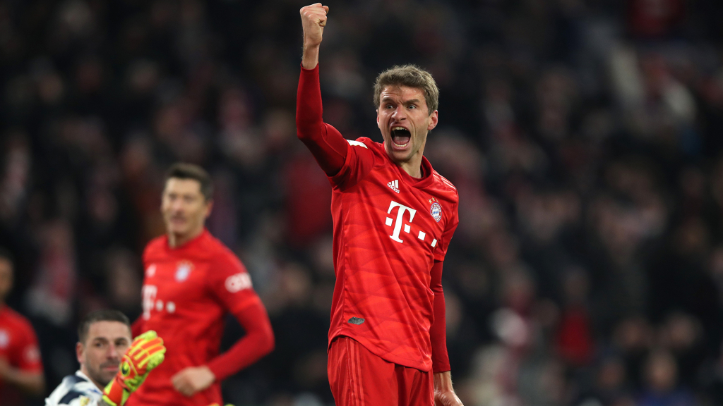 Thomas Muller đi vào lịch sử bóng đá Đức với danh hiệu Siêu cúp cùng Bayern