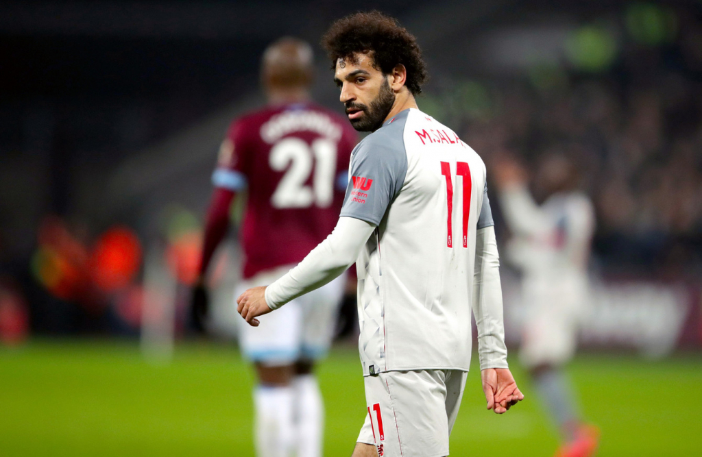 CĐV West Ham bị cấm đến sân 3 năm vì xúc phạm Salah